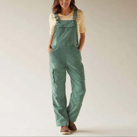 Duluth Trading Co Pants - Duluth Trading Heirloom Gardening Bib Overalls in Fir Women’s Size Large